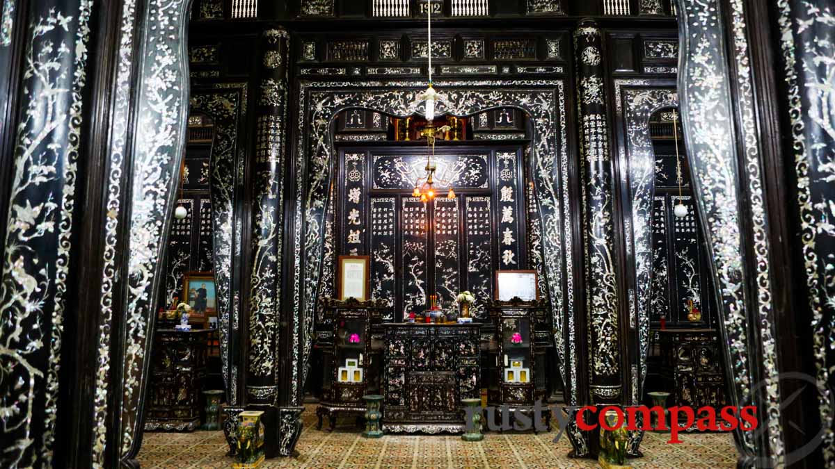 Le Cong Bich's worship house, Chau Doc. Le Cong Bich's worship house, Chau Doc.